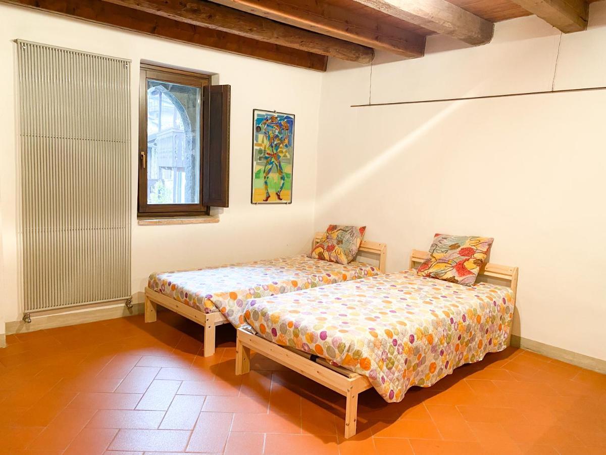 Casa Vacanze Di Arlecchino San Giovanni Bianco Exterior foto